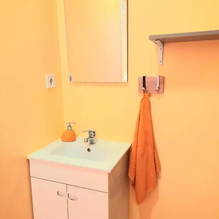 Metro Arroios Apartman