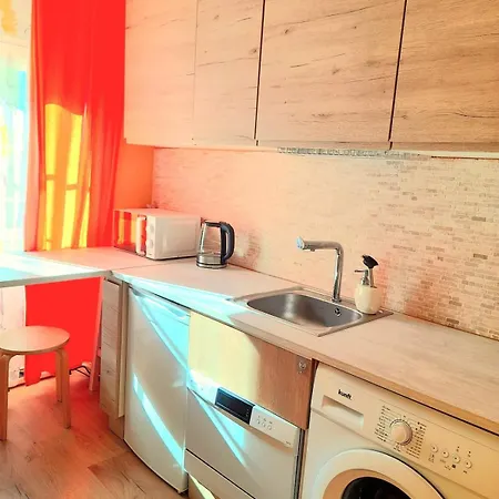 Metro Arroios Apartman