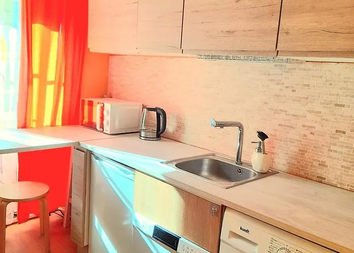 Metro Arroios Апартаменти